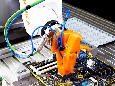 ATI’s Multi-Axis Force/Torque Sensors can enable you to automate complex tasks and measure with accuracy.
