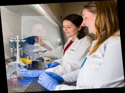 Guided by purpose-driven research for the greater good, the work WPI graduate students do in one of more than two dozen Arts & Sciences departments and programs often weaves together the arts, sciences, engineering, and business principles.  At WPI’s School of Arts & Sciences, you’ll find a dedicated commitment to promote discovery and communication, advance knowledge, and improve the human condition.  Our students and faculty are steered by four concepts—Imagine, Innovate, Integrate, Impact